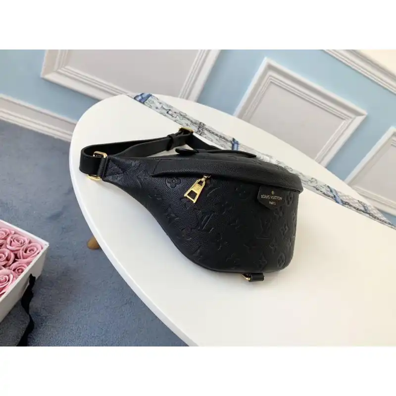 LV Bags 19B5790033