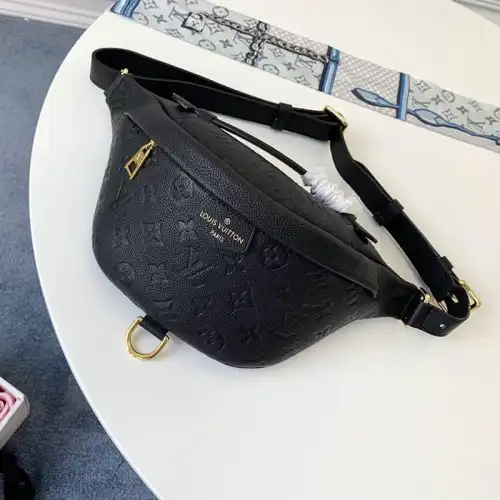 LV Bags 19B5790033