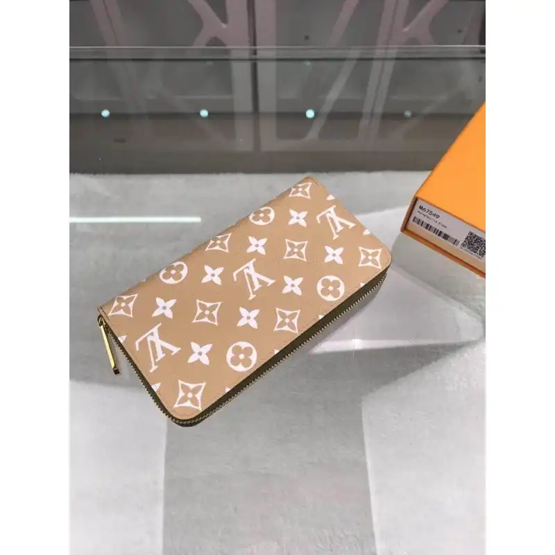 LV Bags 19B5790038