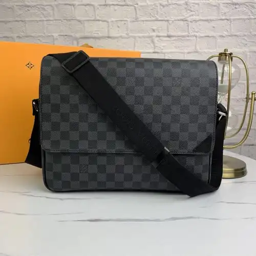 LV Bags 19B5790046