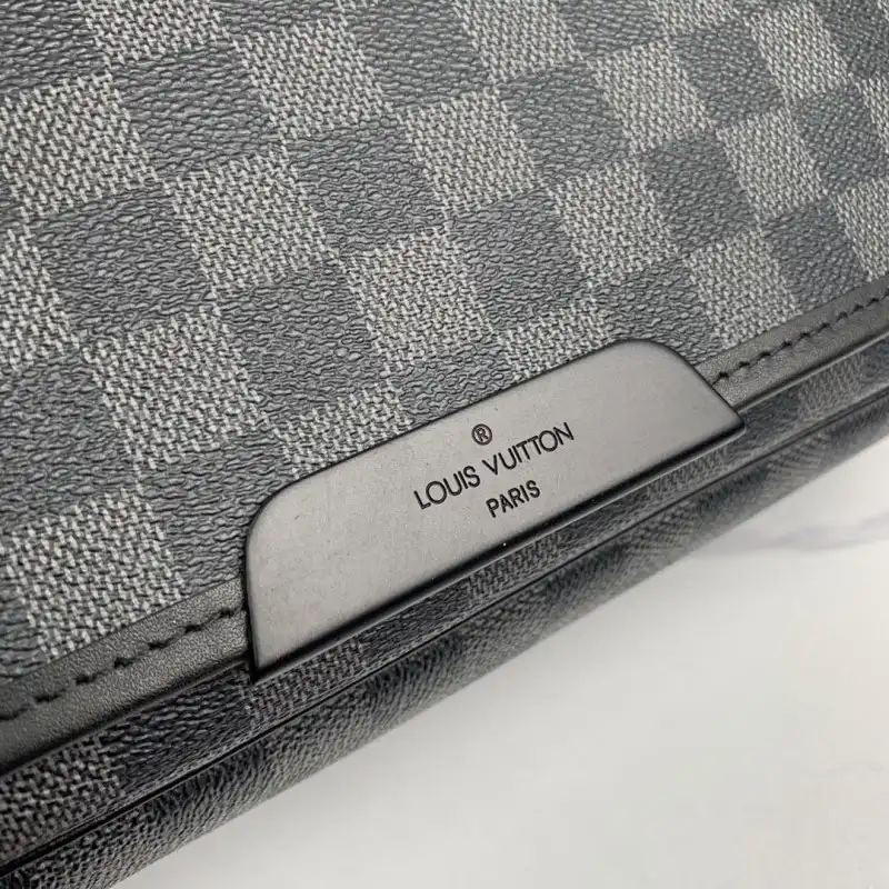 LV Bags 19B5790049