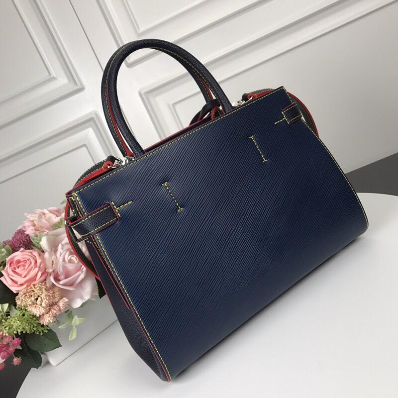 FASH LOUIS VUITTON Bags 19B5790058