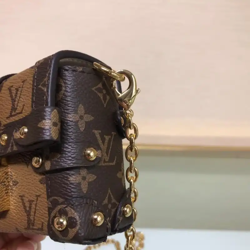 LV Bags 19B5790062