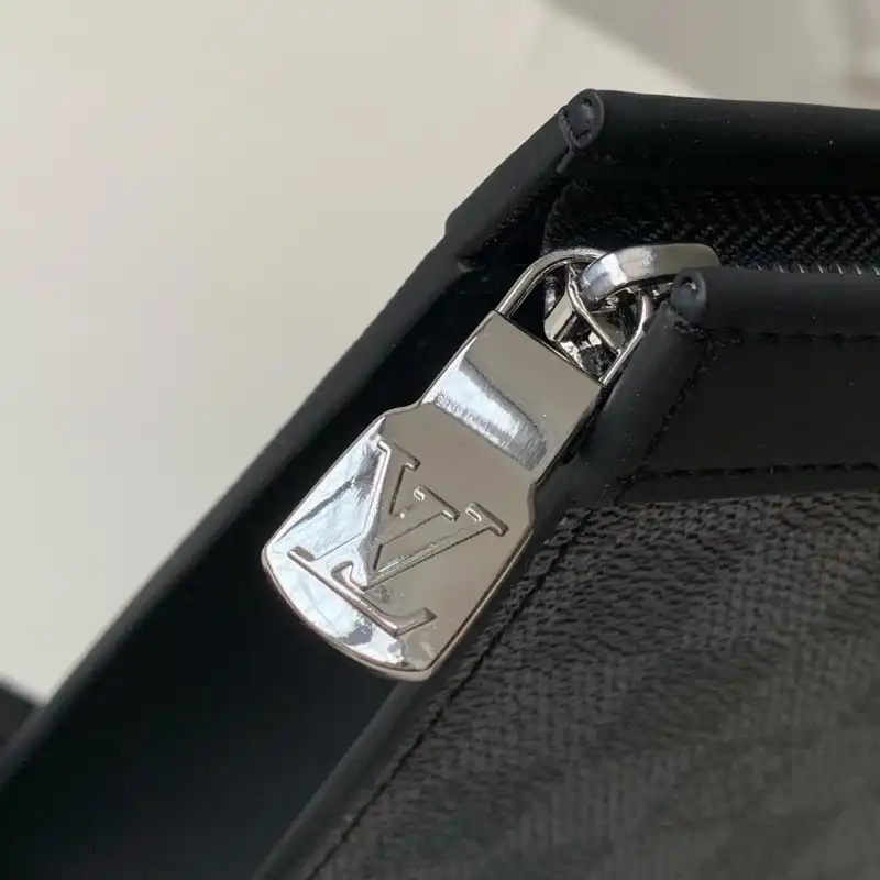 LV Bags 19B5790071