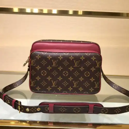 LV Bags 19B5790080