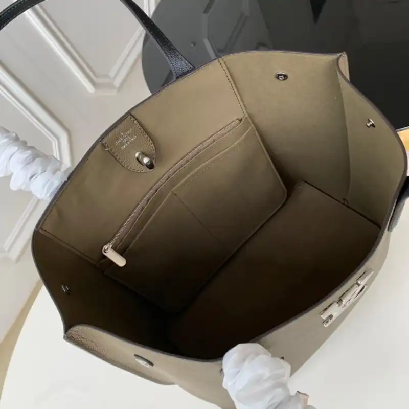 Fashionrepsfam ru LV Bags 19B5790083