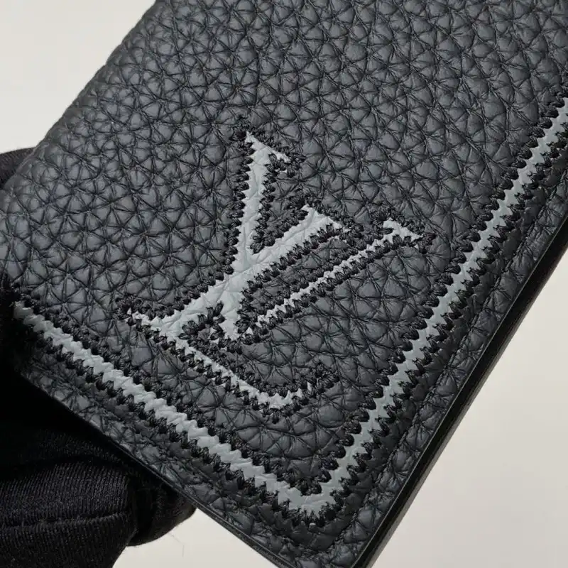 LV Bags 19B5790087