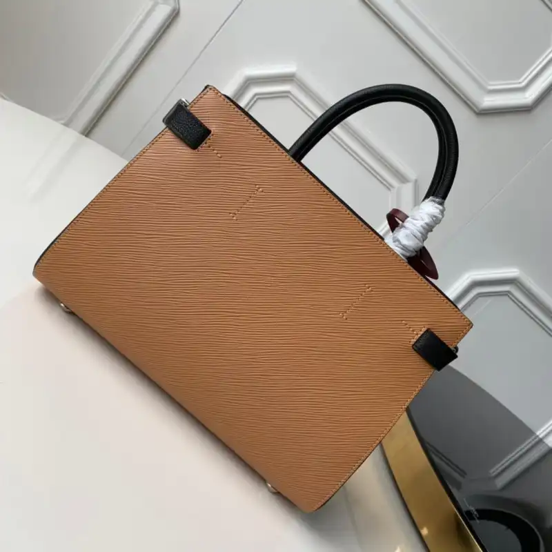 LV Bags 19B5790097