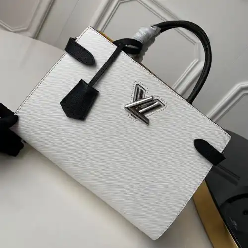 LV Bags 19B5790098