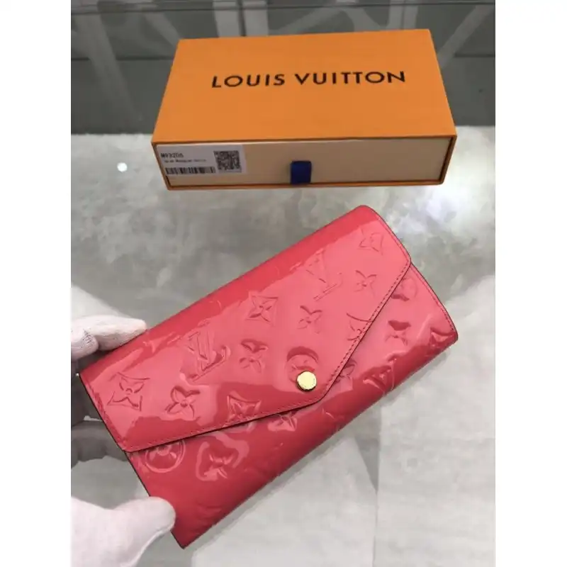 LV Bags 19B57B0007