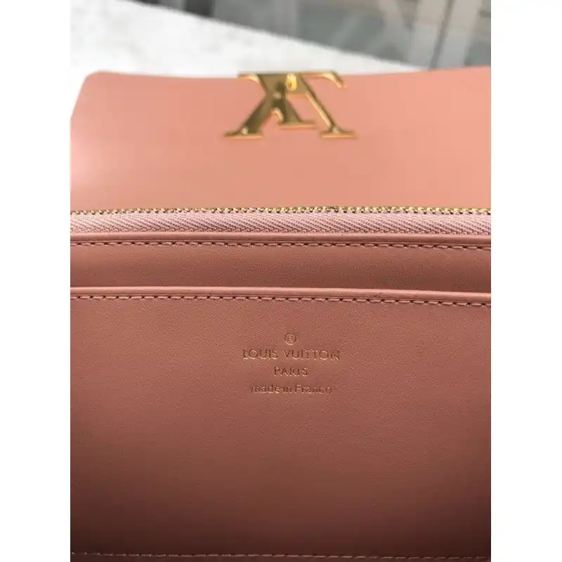 Fashionrepsfam ru LV Bags 19B57B0011