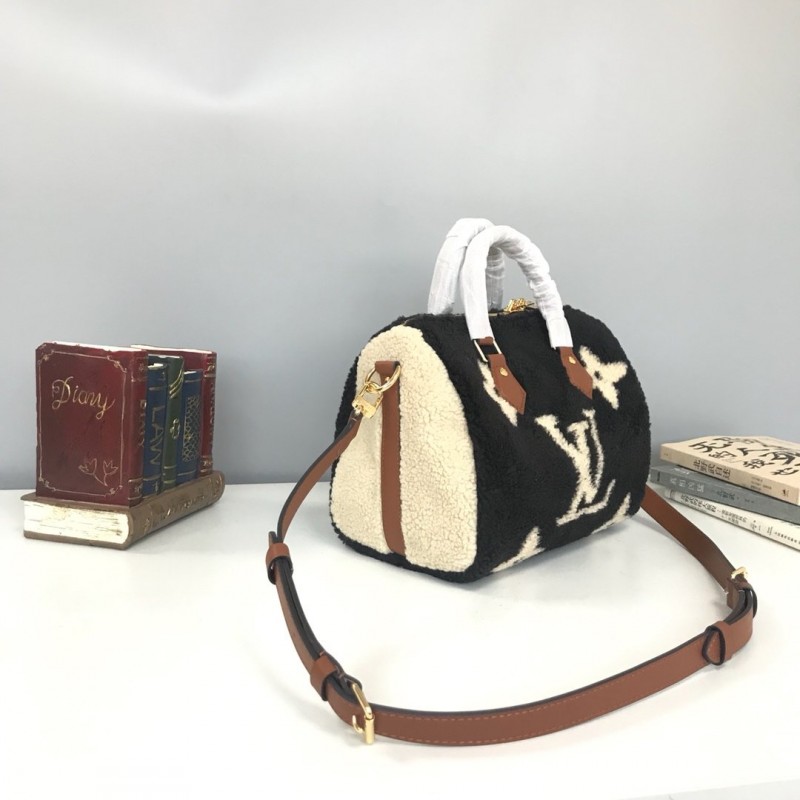 FASH LOUIS VUITTON Bags 19B57B0032