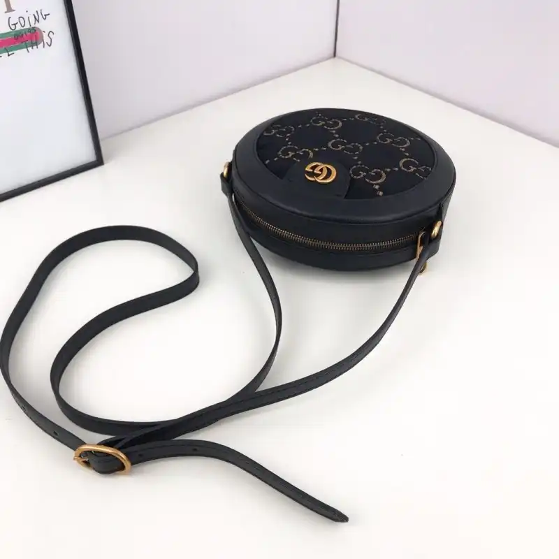 Cheap Gucci Bags 19B57G0082