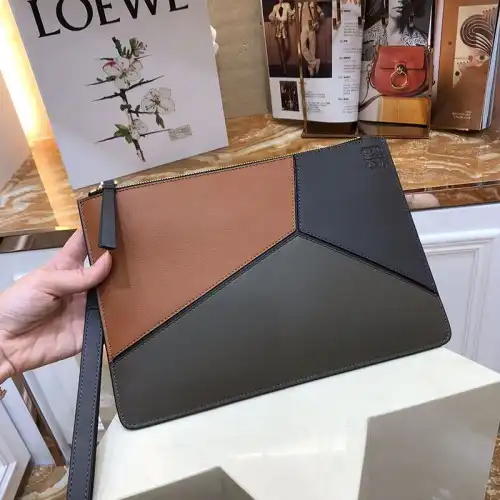 Loewe s Bag 19YAN0002