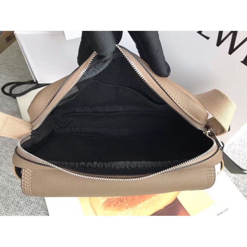 FASH Loewe s Bag 19YAN0010