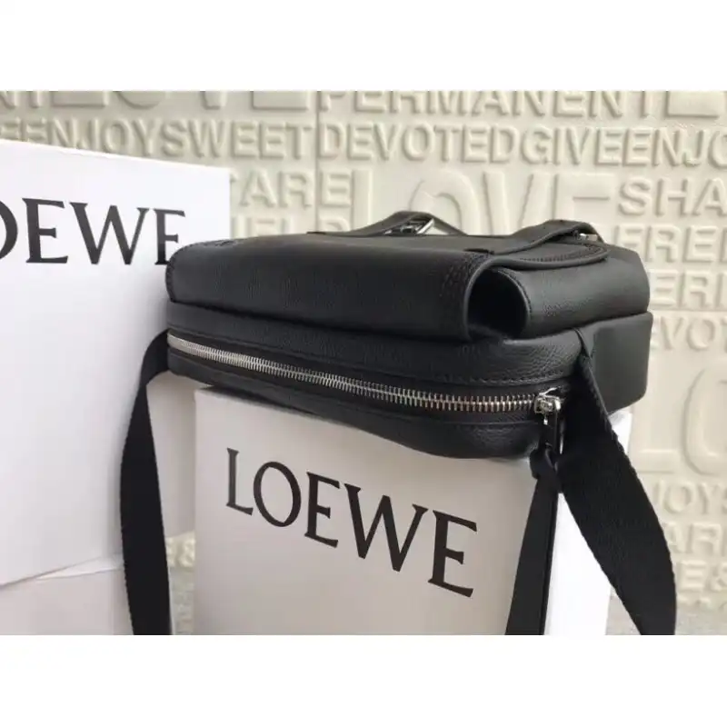 Loewe s Bag 19YAN0011