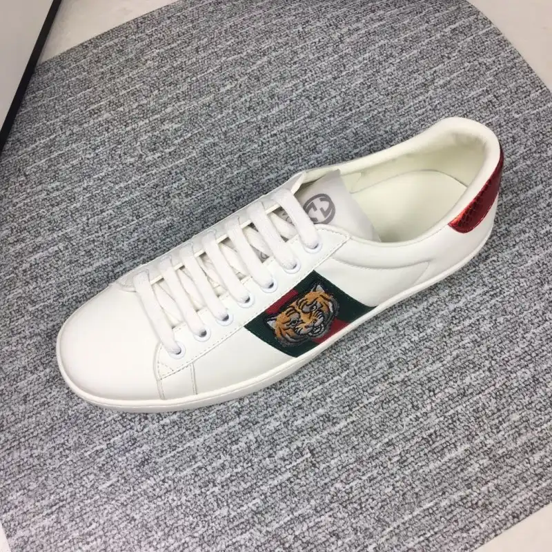 Cheap Gucci Shoes 19SH0024