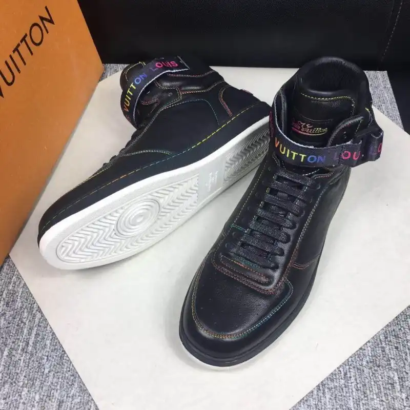 Fashionrepsfam ru LV Shoes 19SH0026