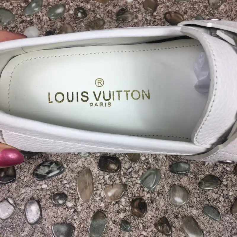 Fashionrep LV Shoes 19SH0040