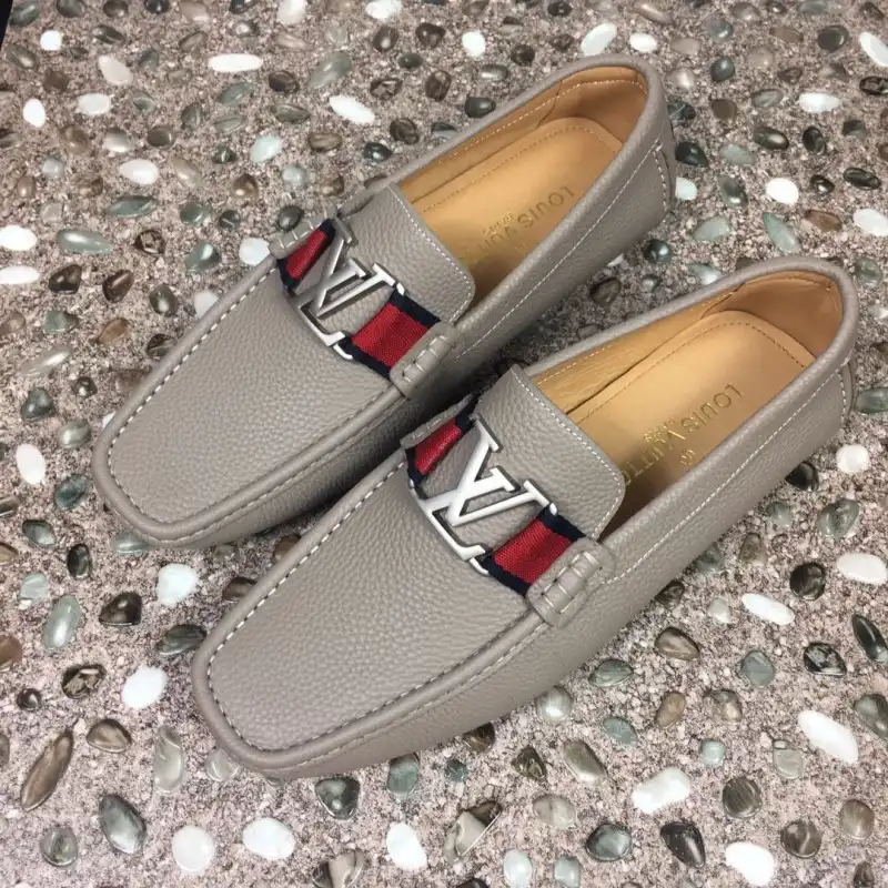 LV Shoes 19SH0048