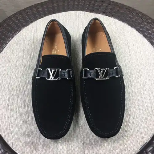 LV Shoes 19SH0056