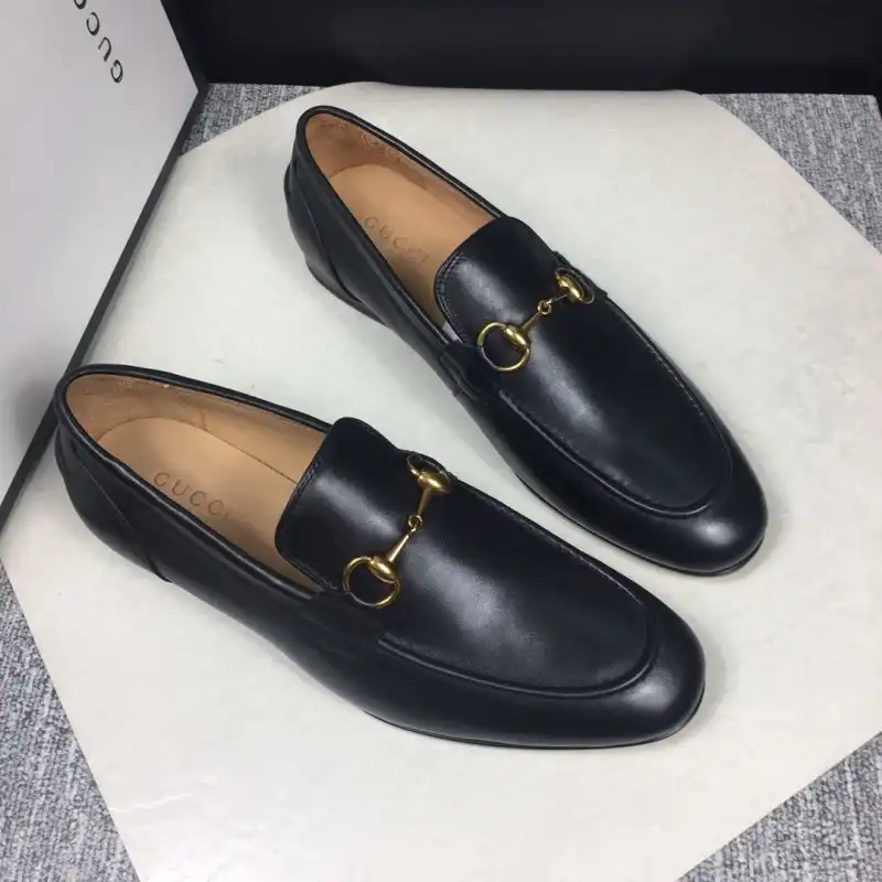 Cheap Gucci Shoes 19SH0113