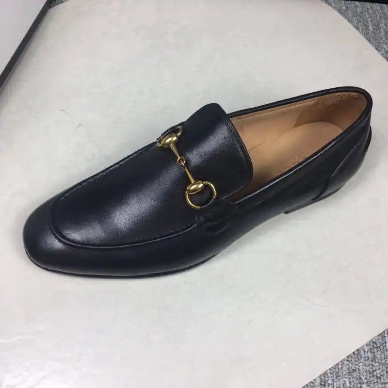 Cheap Gucci Shoes 19SH0113