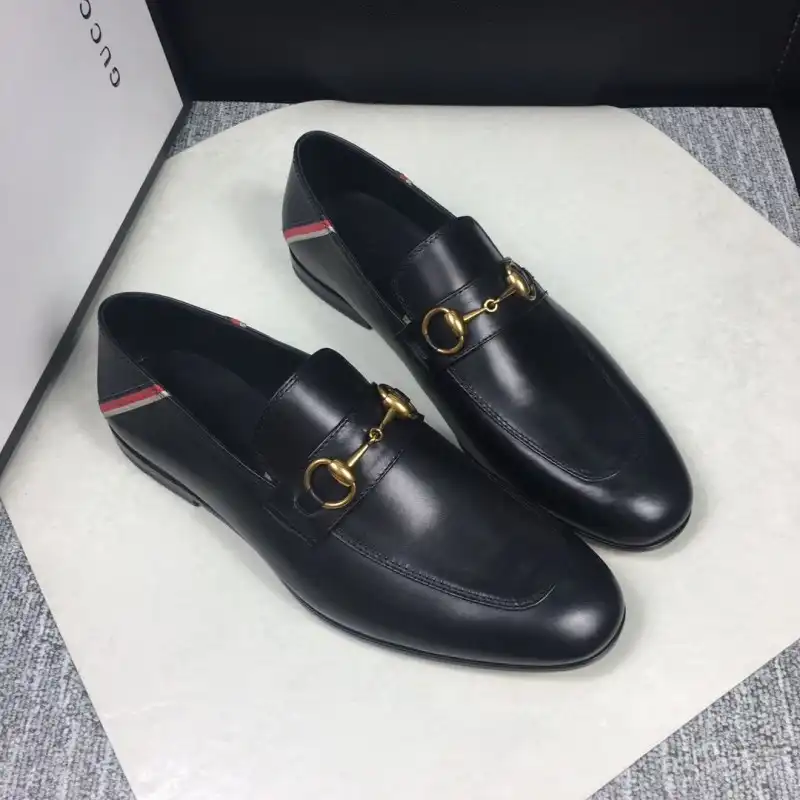 Cheap Gucci Shoes 19SH0115