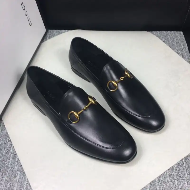 Cheap Gucci Shoes 19SH0116