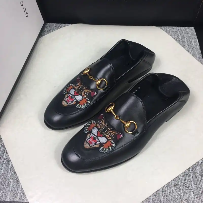 Cheap Gucci Shoes 19SH0117