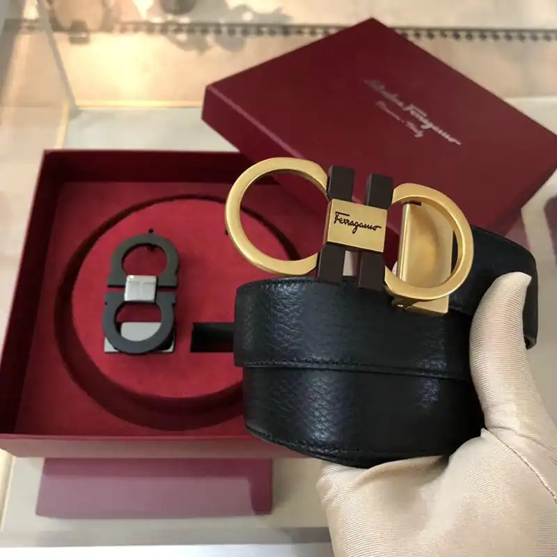 Salvatore Ferragamo s Belte 19xf0014