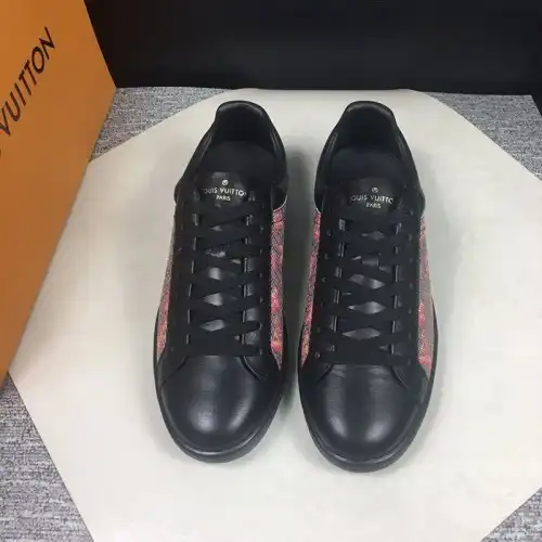 Fashionrepsfam ru LV Shoes 2003SH0004