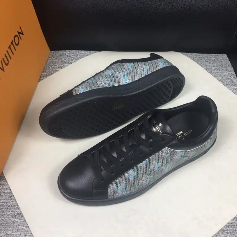 LV Shoes 2003SH0005