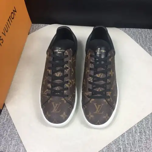 LV Shoes 2003SH0017