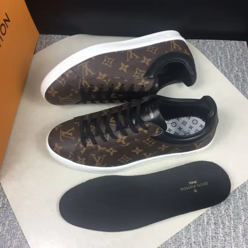 LV Shoes 2003SH0017