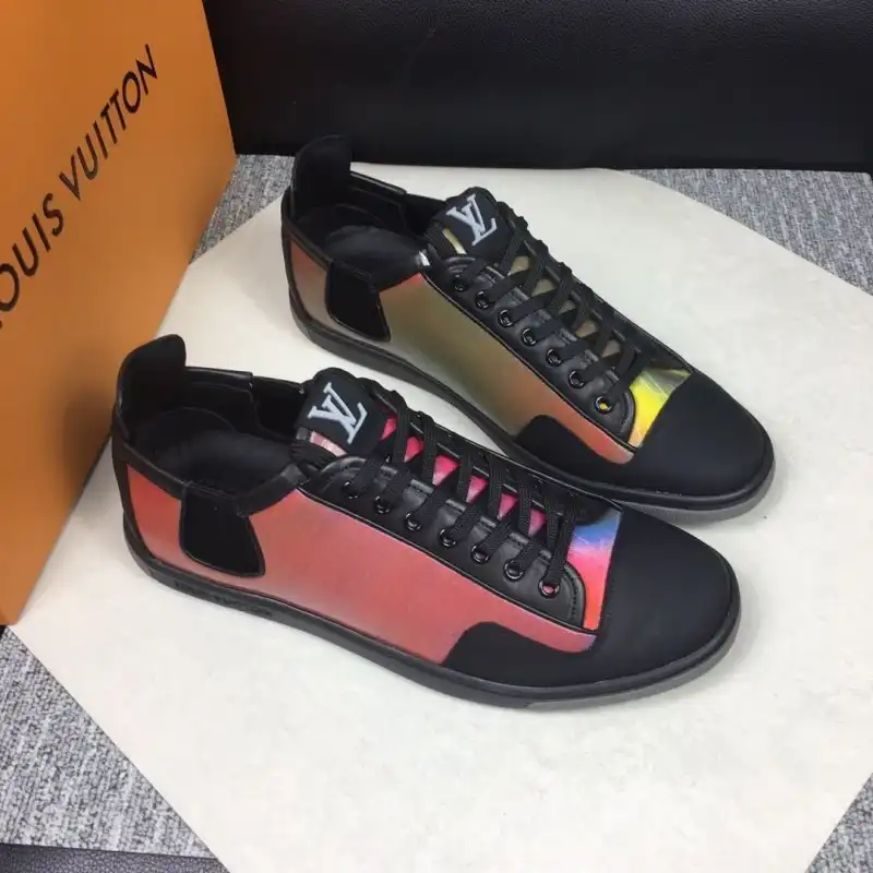 LV Shoes 2003SH0023