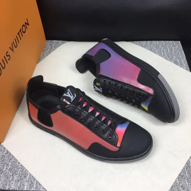 LV Shoes 2003SH0023