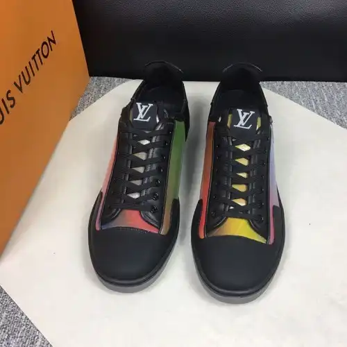 LV Shoes 2003SH0023