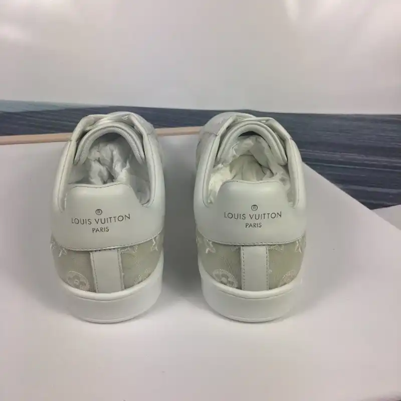 LV Shoes 2003SH0031