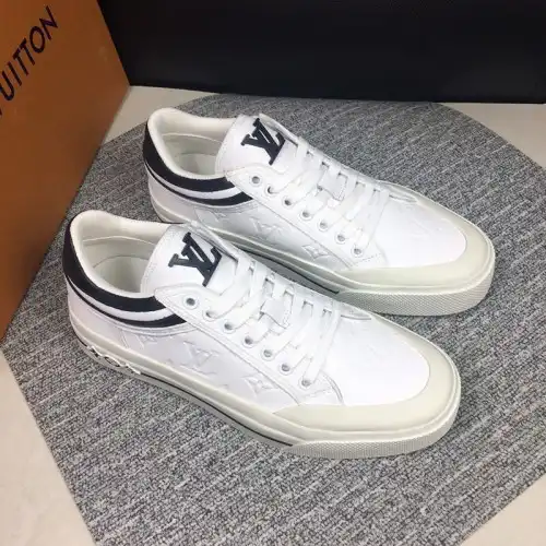 LV Shoes 2003SH0035