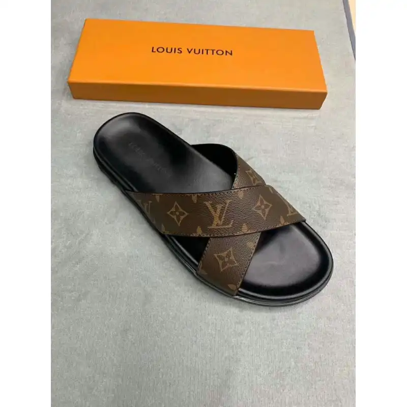 LV Shoes 2004SH0040