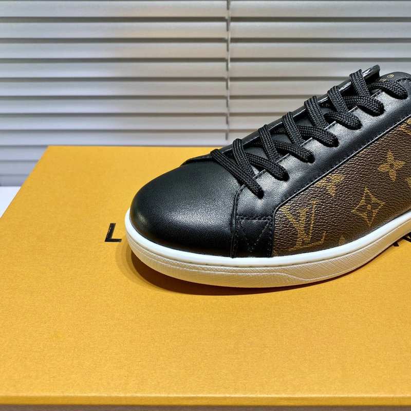 LV Shoes 2004SH0101