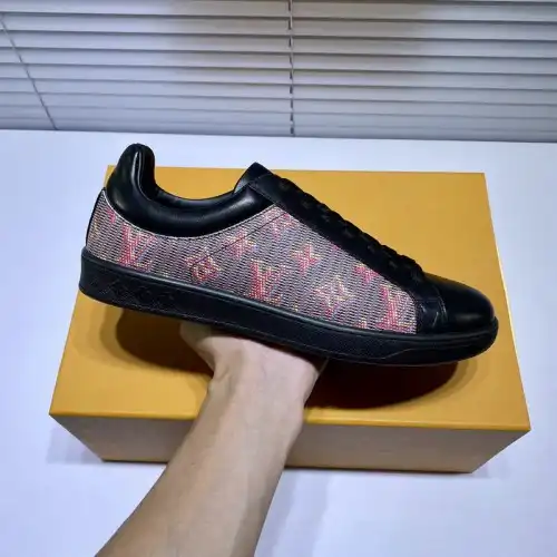 LV Shoes 2004SH0108