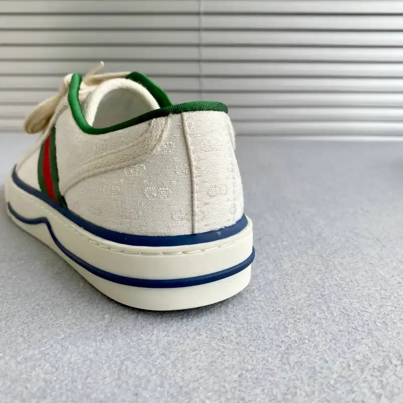 Cheap Gucci Shoes 2005SH0004