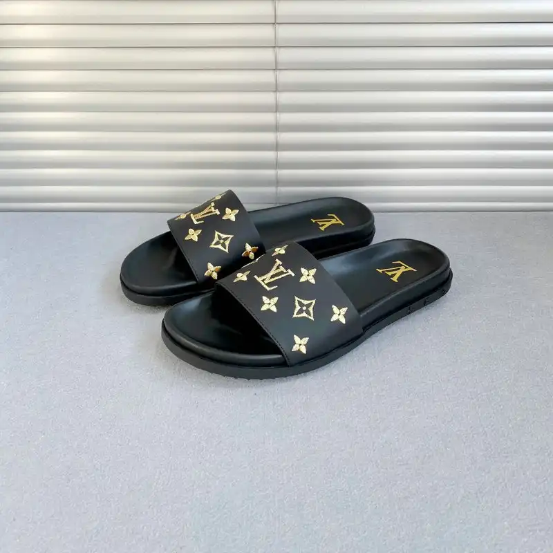 LV Shoes 2005SH0012