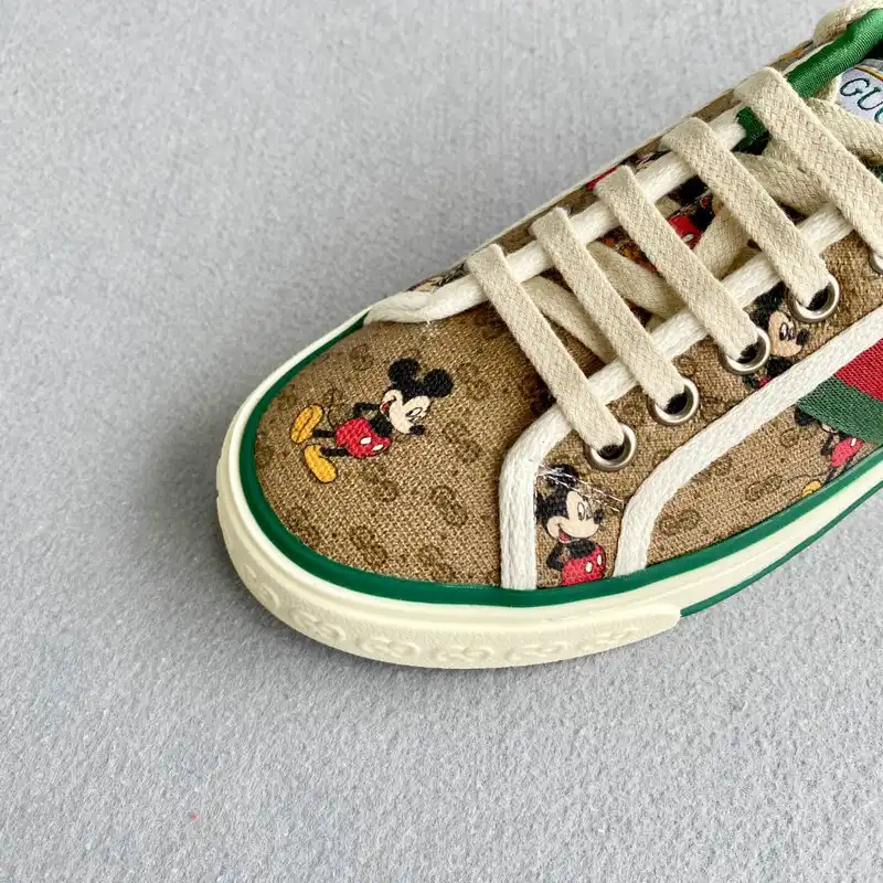 Cheap Gucci Shoes 2005SH0056