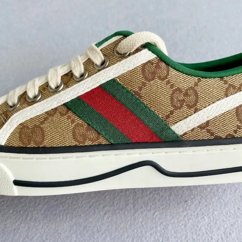 Cheap Gucci Shoes 2005SH0057