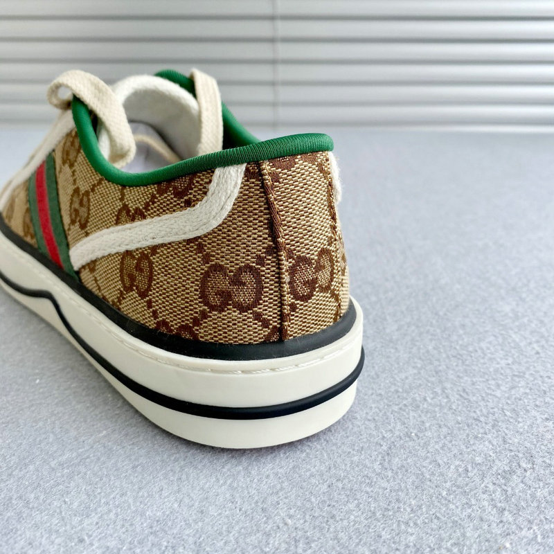 FASH Gucci Shoes 2005SH0057