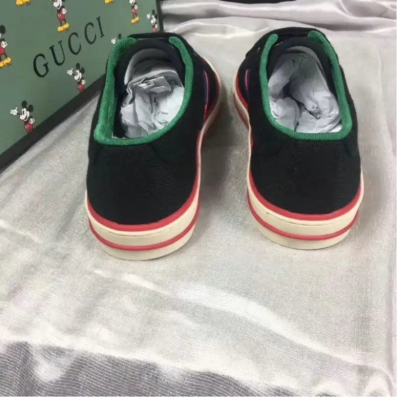 Cheap Gucci Shoes 2005SH0059