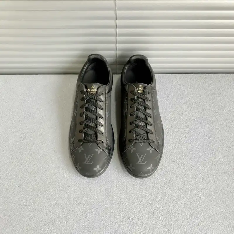 LV Shoes 2009SH0044